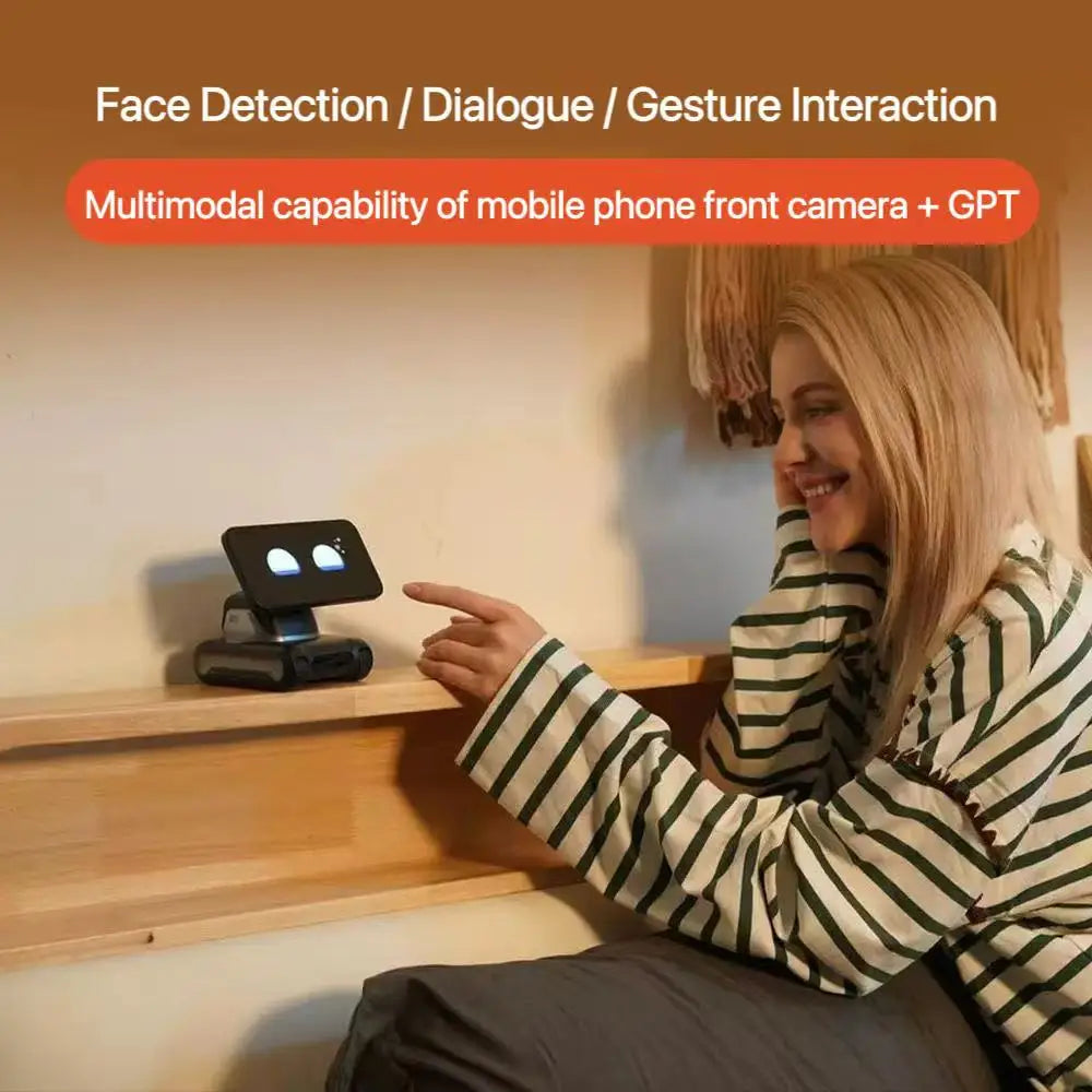 Shoppikala Looi Robot smartphone with large language model, voice dialogue, visual recognition, and interactive smart toy features.
